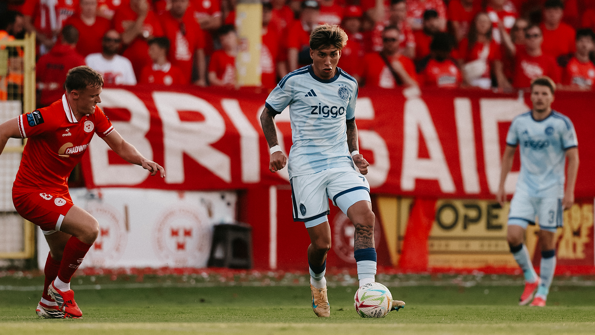 Luister naar Shelbourne FC - Ajax via Ajax Radio
