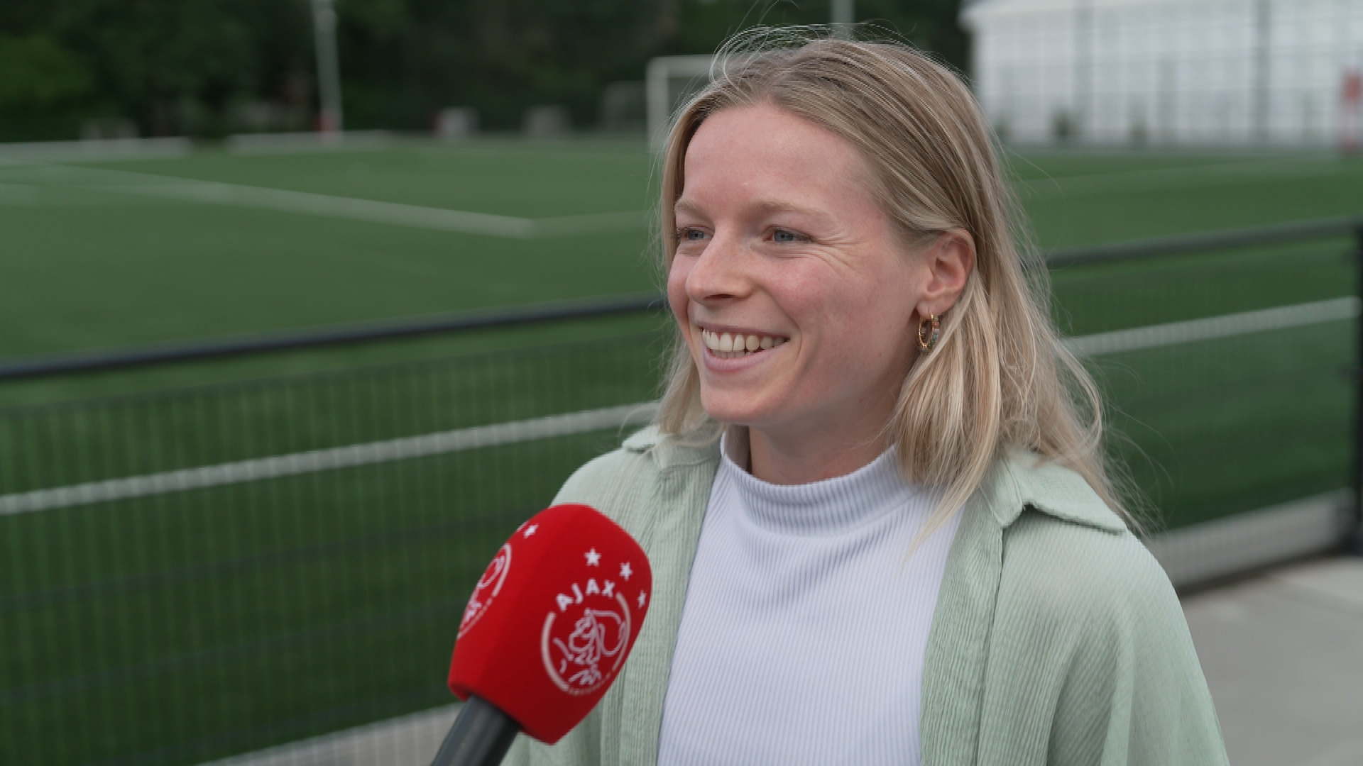 Ajax Vrouwen terug op de club: 'Zin om weer te beginnen'