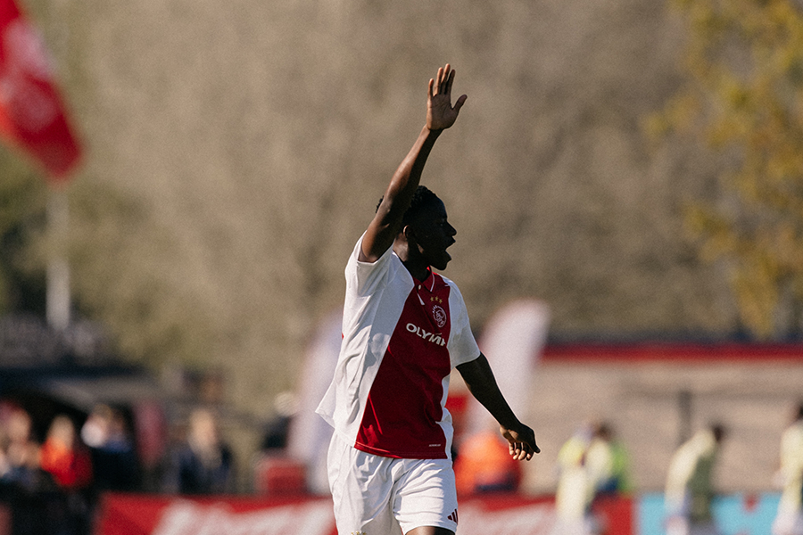 9 Ajax Gamba 900