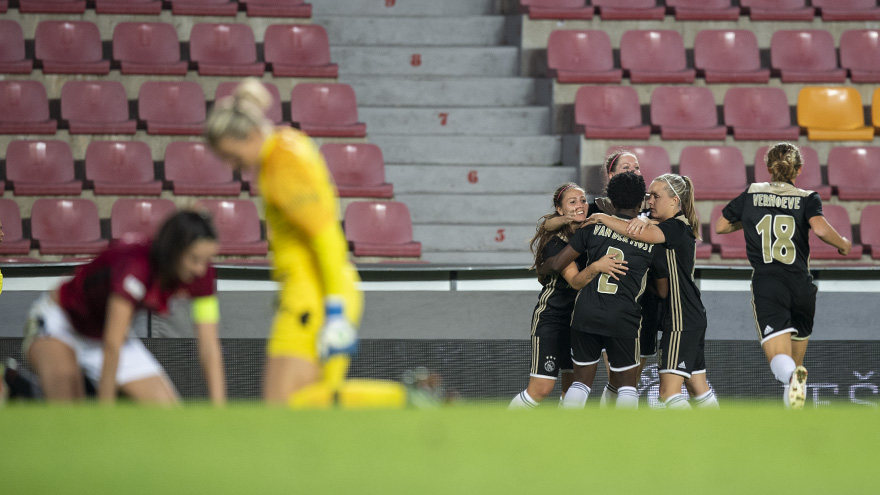 ajax-vrouwen-door-naar-laatste-16-in-champions-league-8