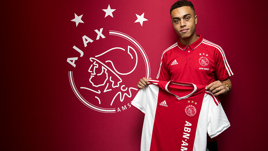 ajax-contracteert-sergino-dest--2