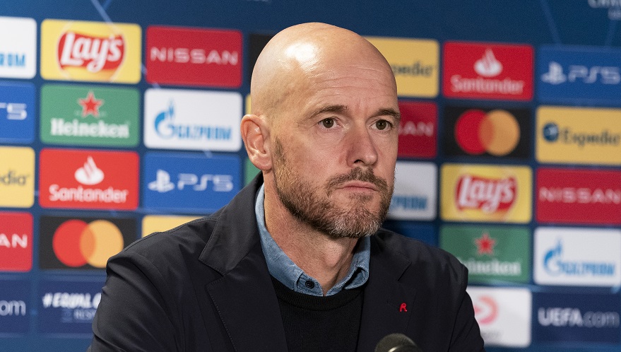 Erik ten Hag is duidelijk. Er moet door Ajax gewonnen worden van FC Midtjylland.