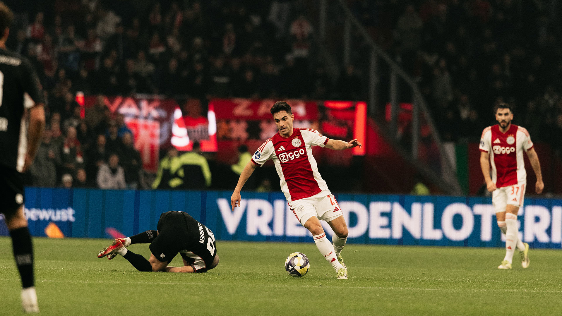 Rosa 1920 Ajax Sparta