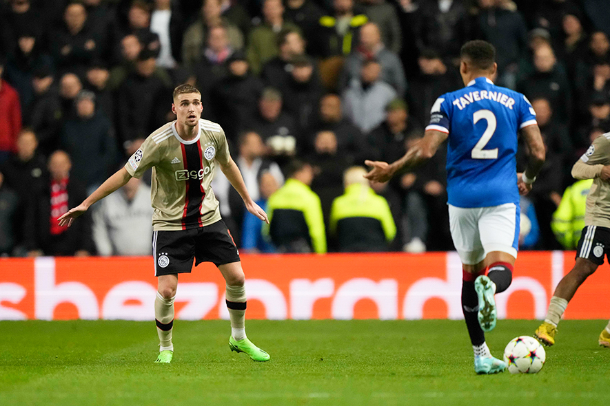 Geel Taylor Glasgow 900