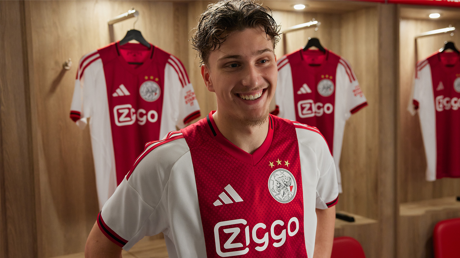 Thuistenue 2025/2026