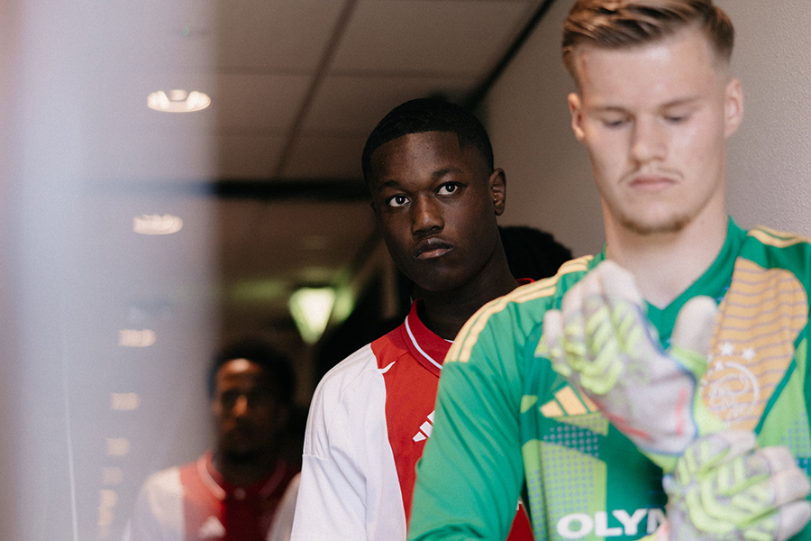 10 Ajax Gamba 900