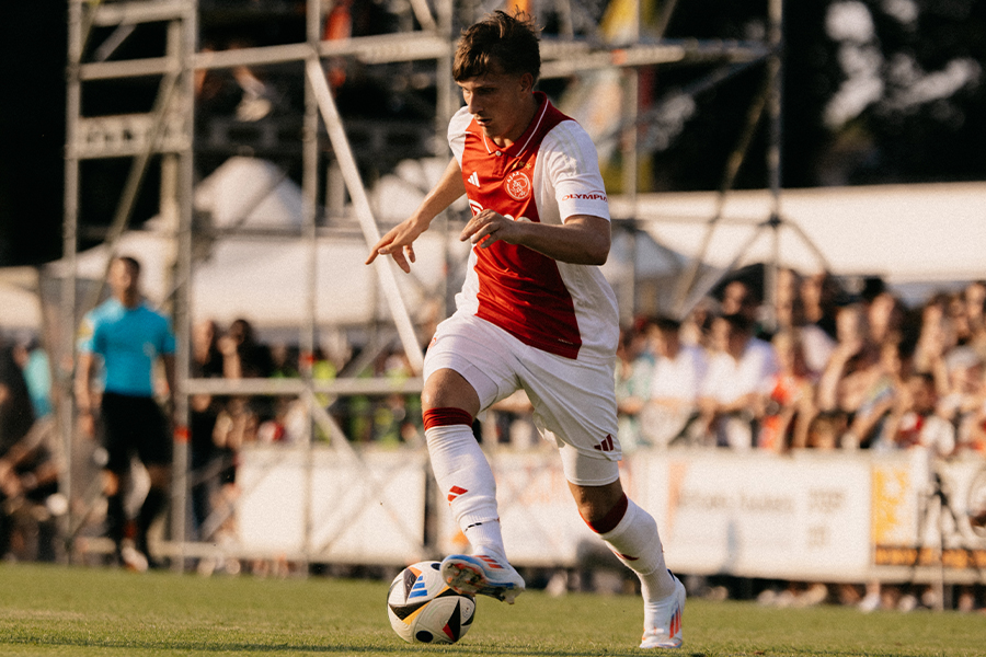 Godts Ajax Al Wasl (1)