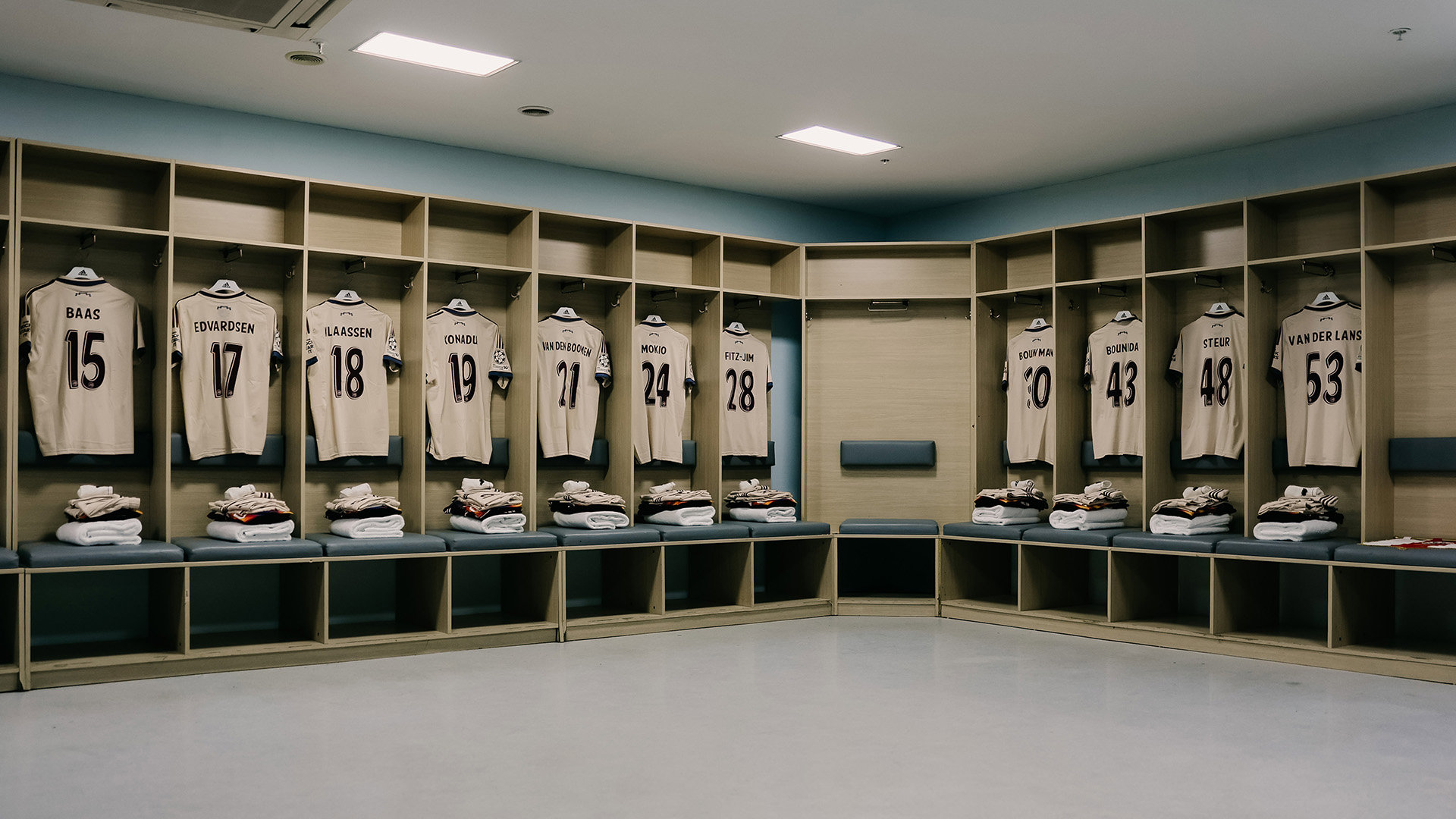 Kleedkamerinbaku1920