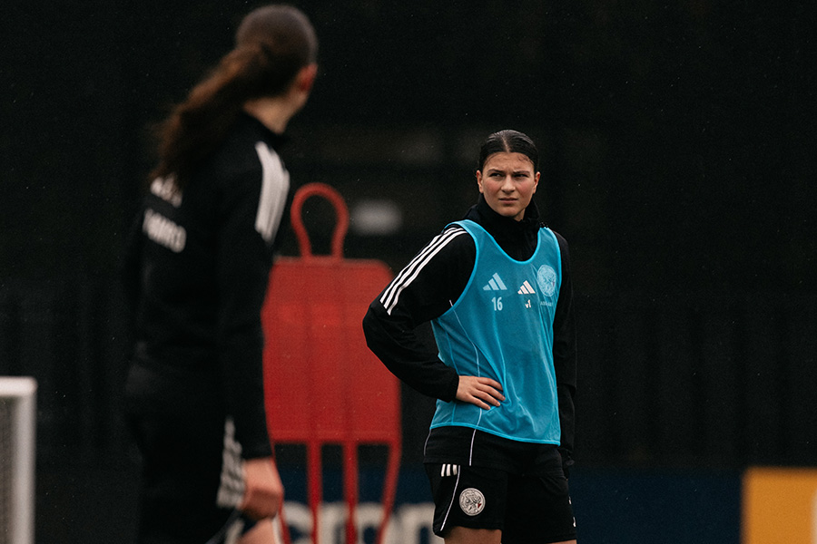 Training Ajax Vrouwen 6