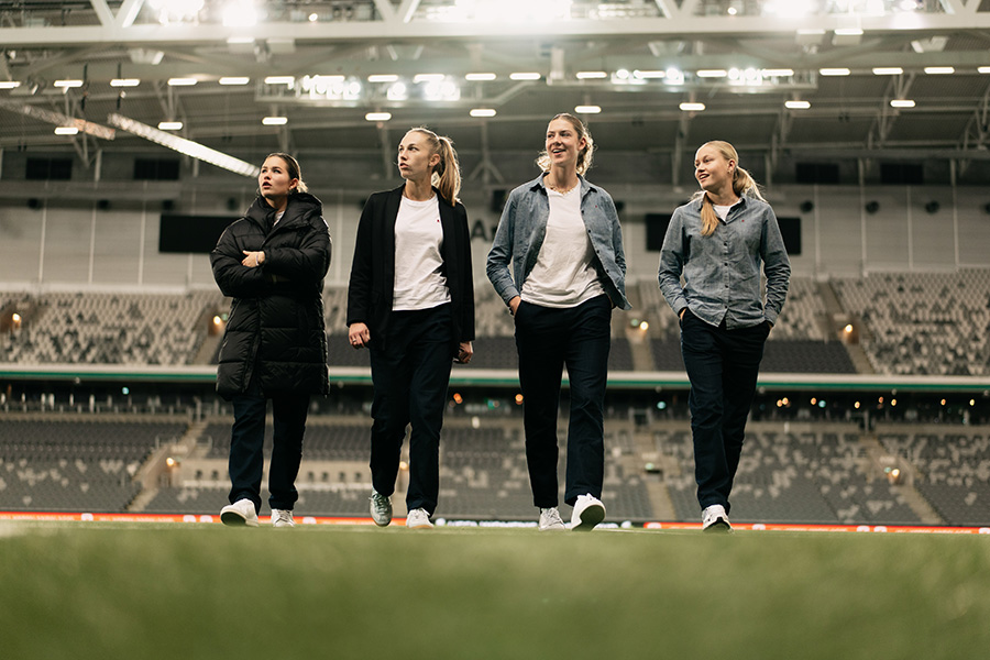 Ajax Vrouwen Aankomst 6