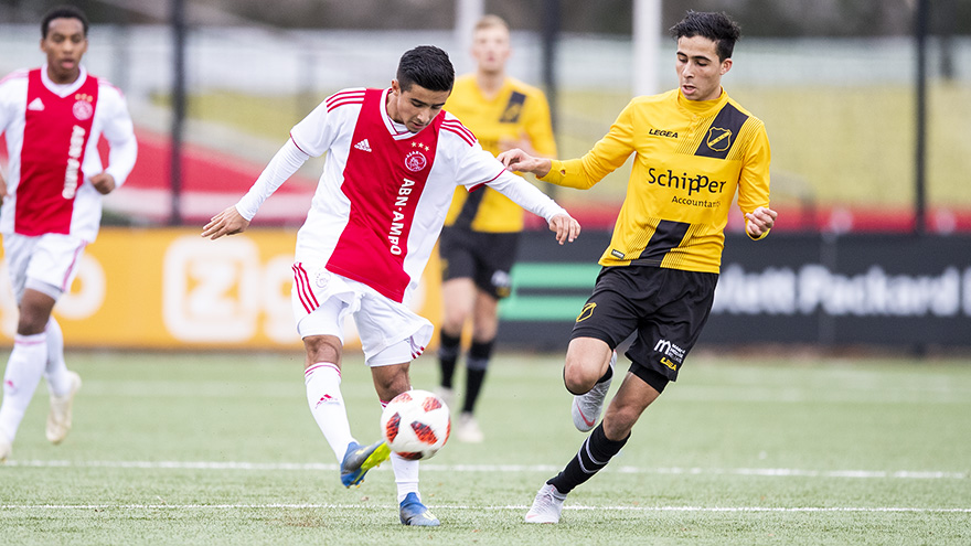 toekomst-alert-miraculeuze-comeback-ajax-o19--11
