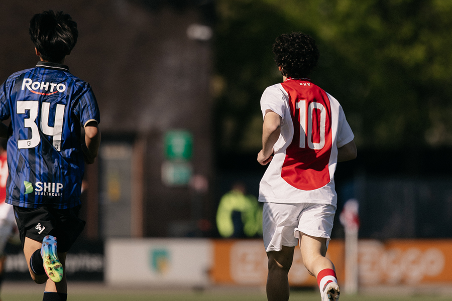 2 Ajax Gamba 900