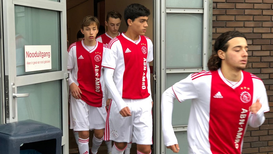 toekomst-alert-miraculeuze-comeback-ajax-o19--28