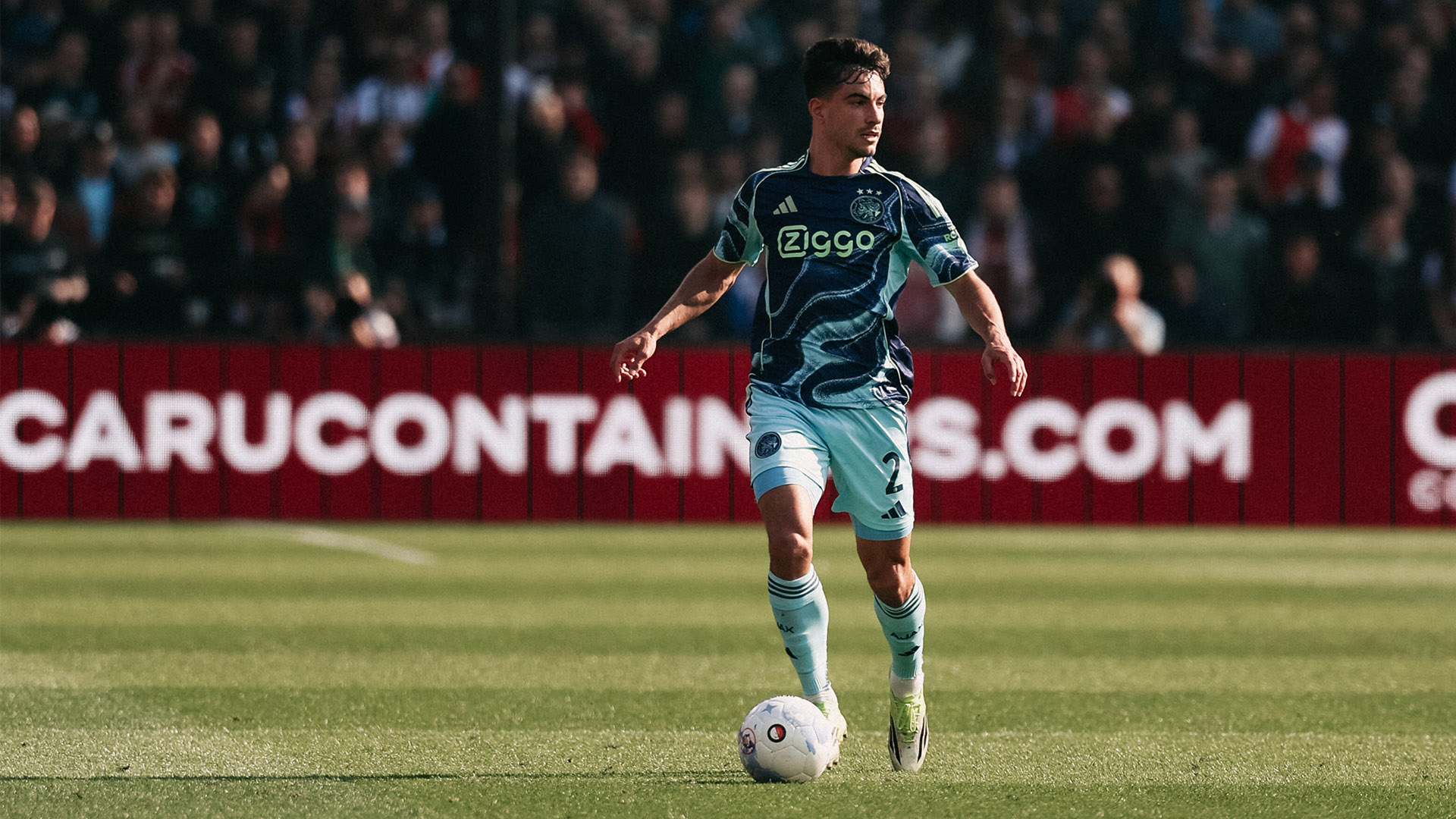 Luister naar Feyenoord - Ajax via Ajax Radio