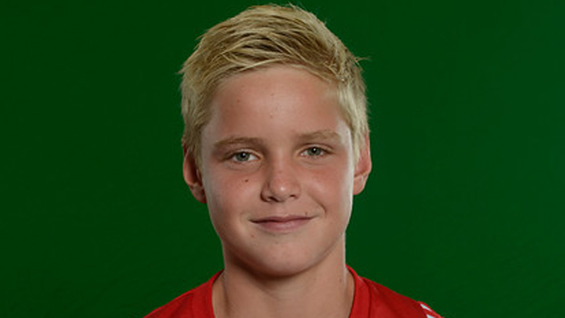 kenneth-taylor-wil-dit-seizoen-debuteren-in-ajax-1-2