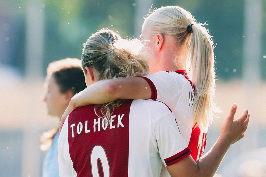 Knuffeltolhoekegmond