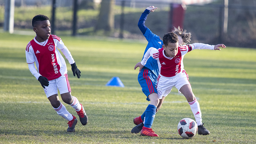 toekomst-alert-ruime-zege-in-klassieker-en-winst-voor-ajax-o19--11