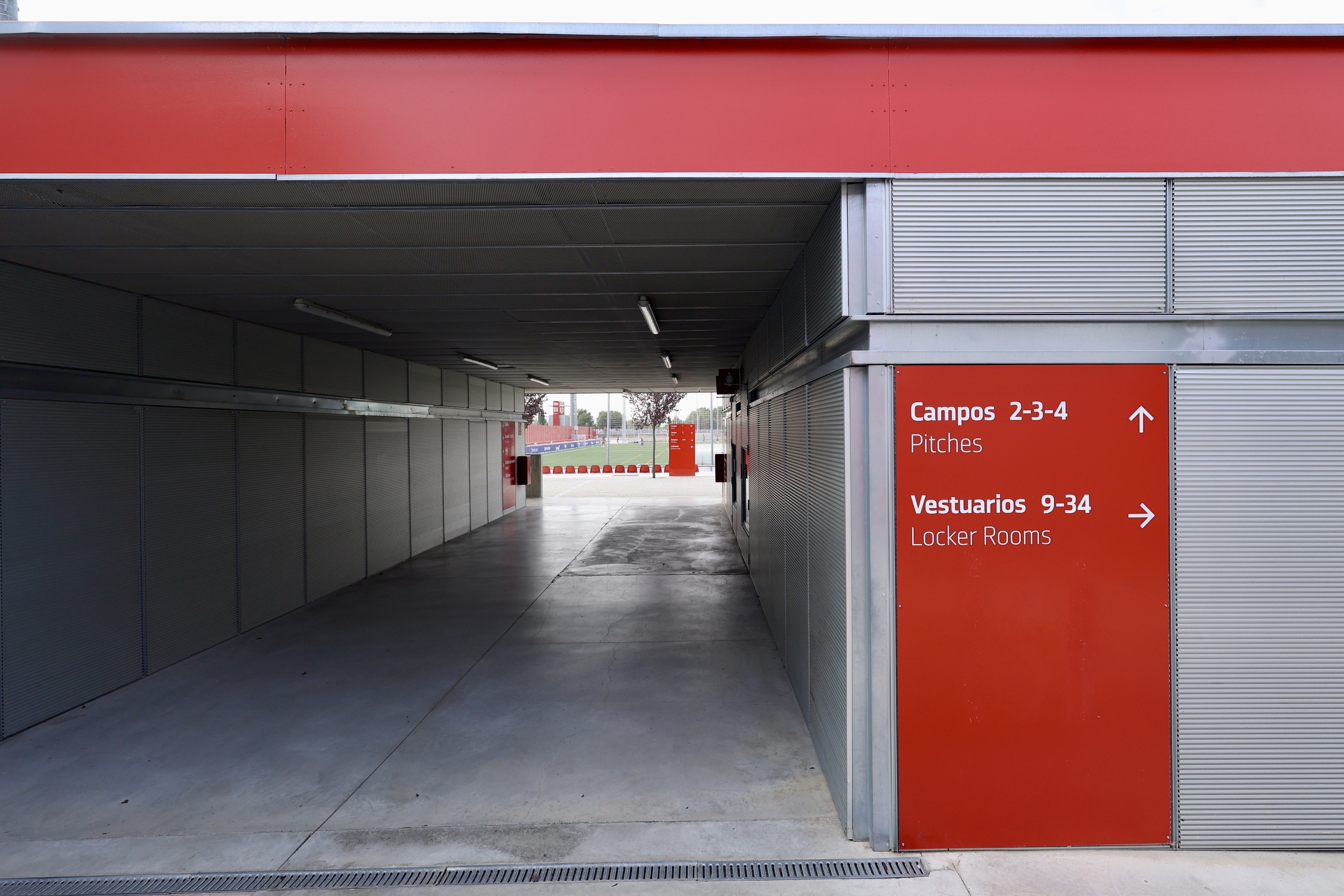 Ajaxvrouwen Madrid Complex5