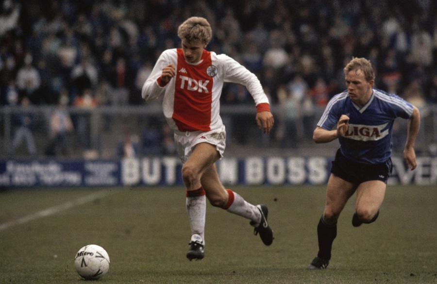Bergkamp900