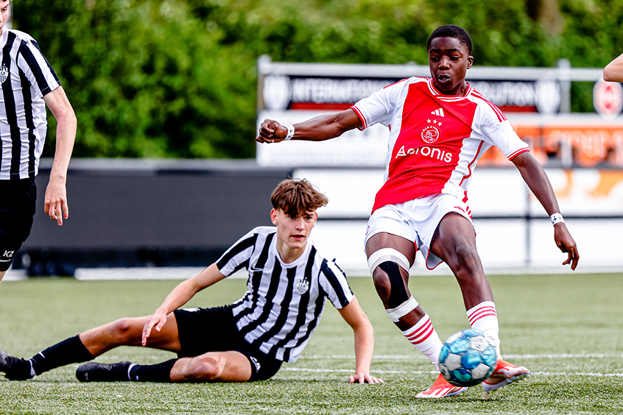 Ajax ISR 2