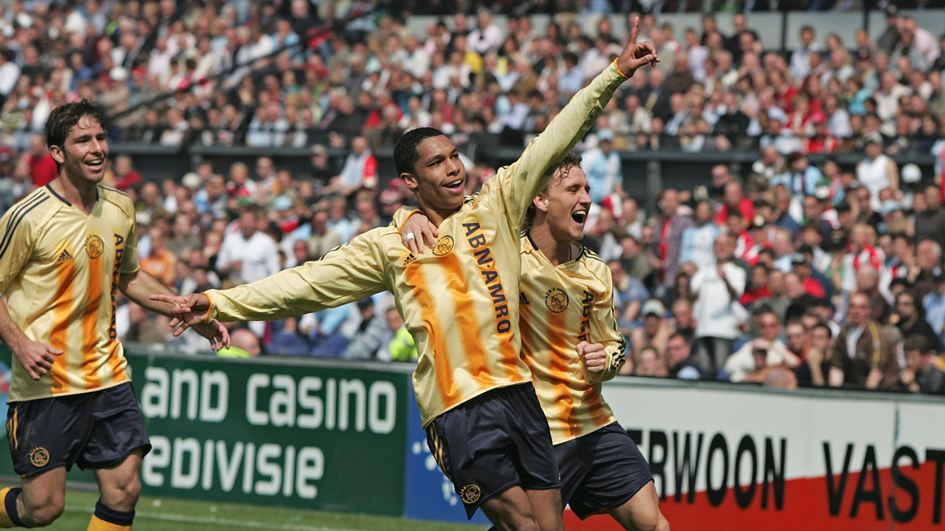 Top 10 Goals | Nigel de Jong