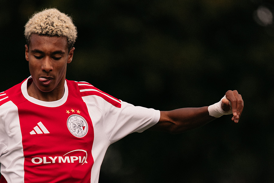 Ajax O17 2627 3 900