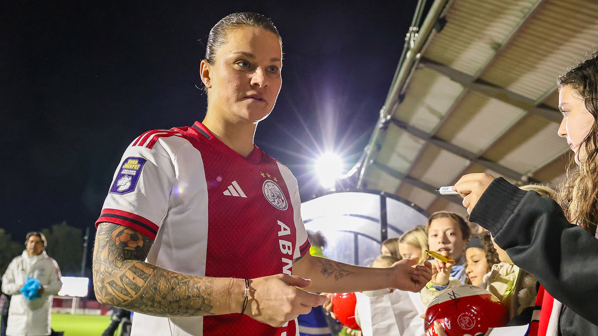 Spitse Signeren 25 26 Thumb 1920