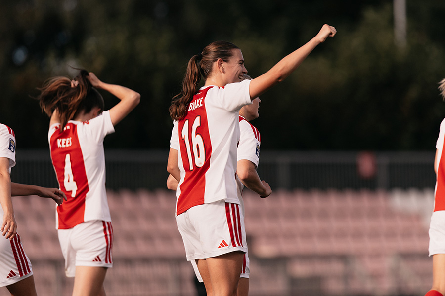 Ajaado Vrouwen6