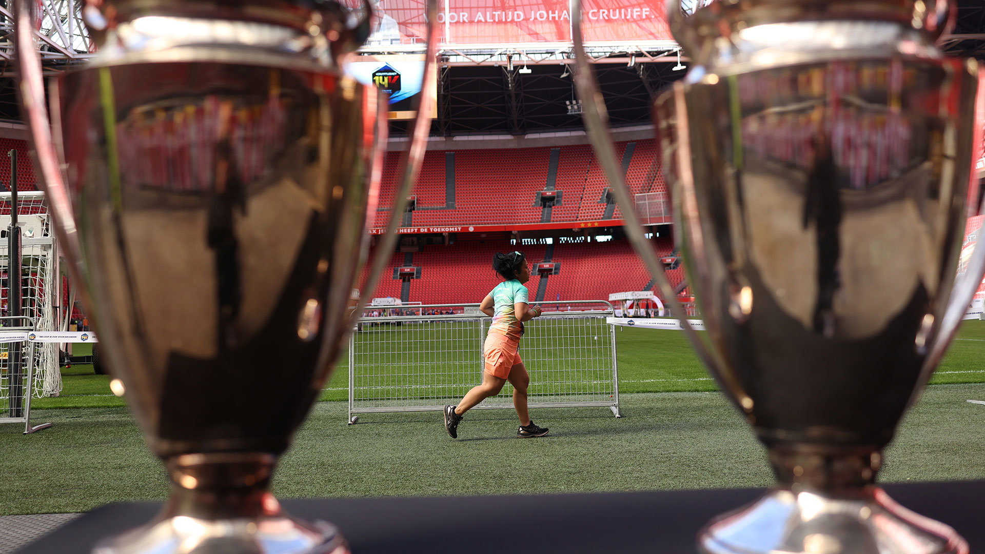 Cruyff Legacy 14K (1)