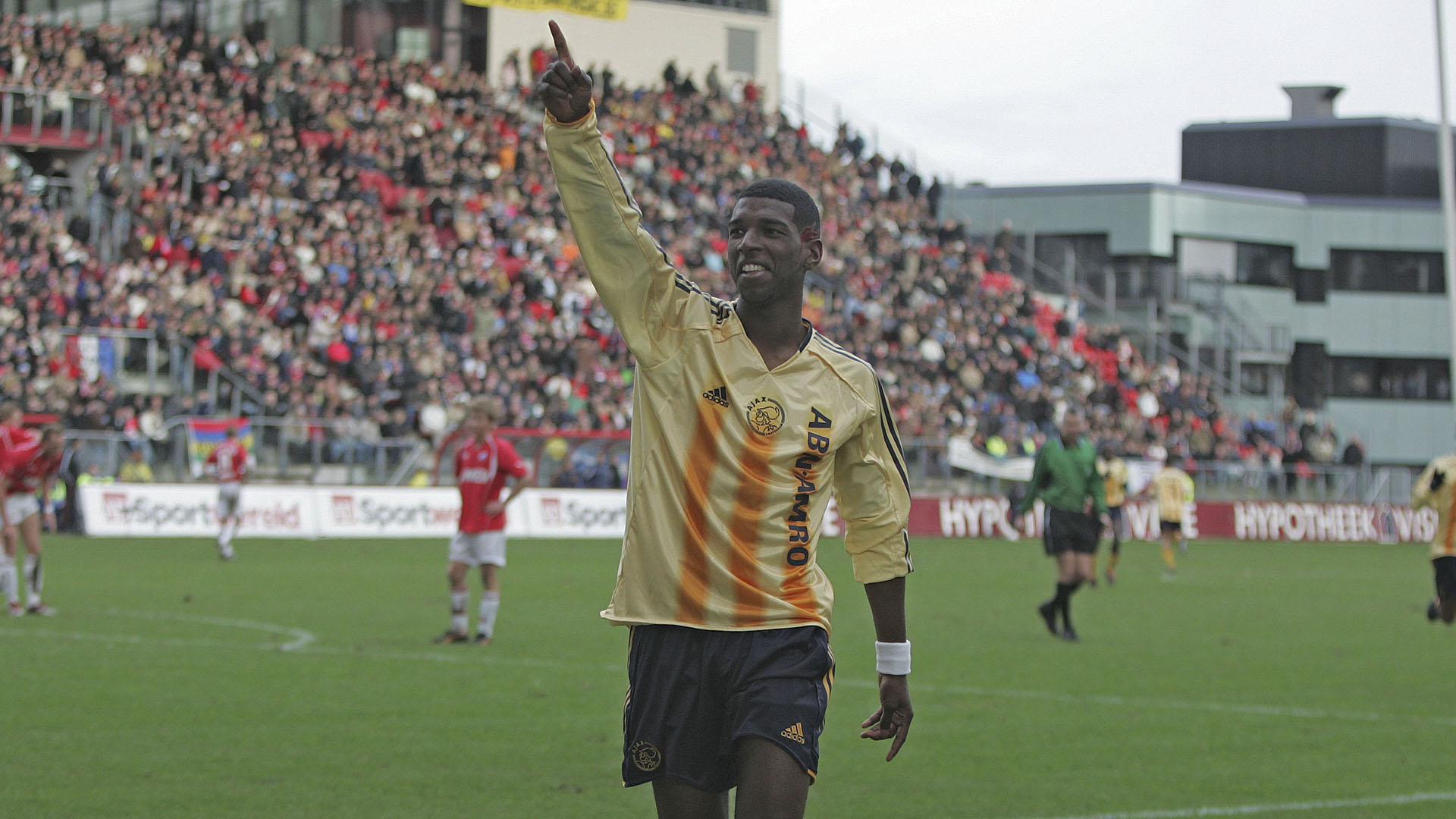 Top 10 Goals | Ryan Babel