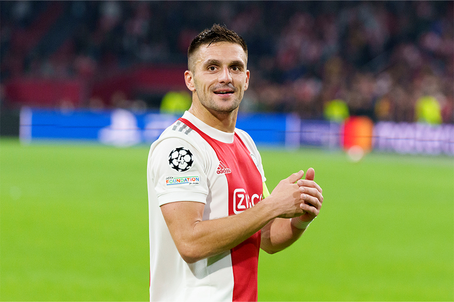 Tadic Applaus 900