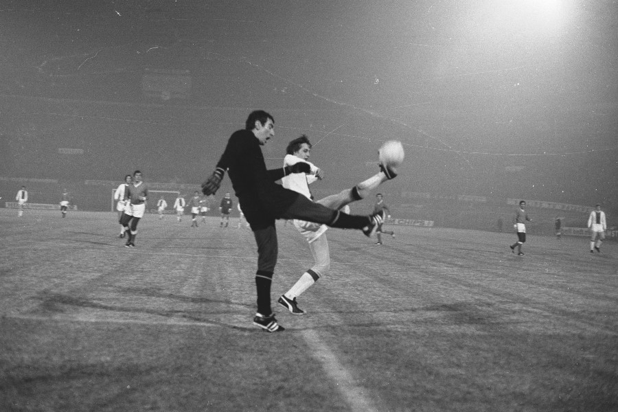 Ajaxnapoli 900 Cruijff Zoff Ajax Napoli 1969 AFC004000041 005