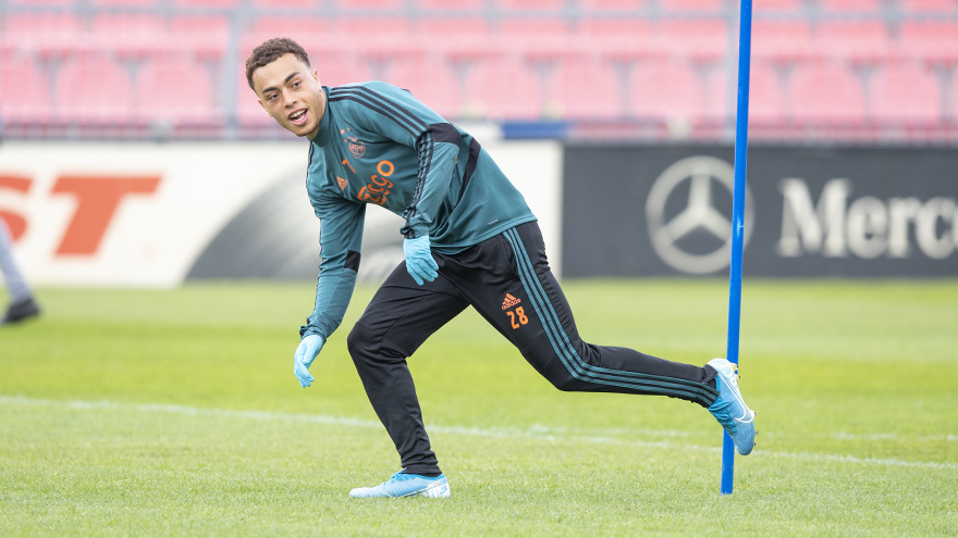 fotos-nu-ook-de-andere-helft-van-de-selectie-in-beeld-32