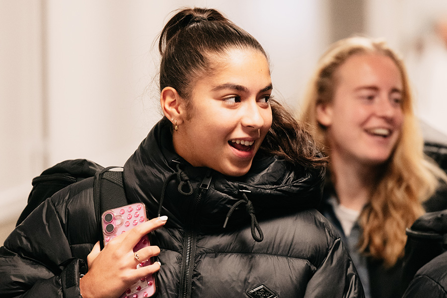 Ajax Vrouwen Aankomst 3
