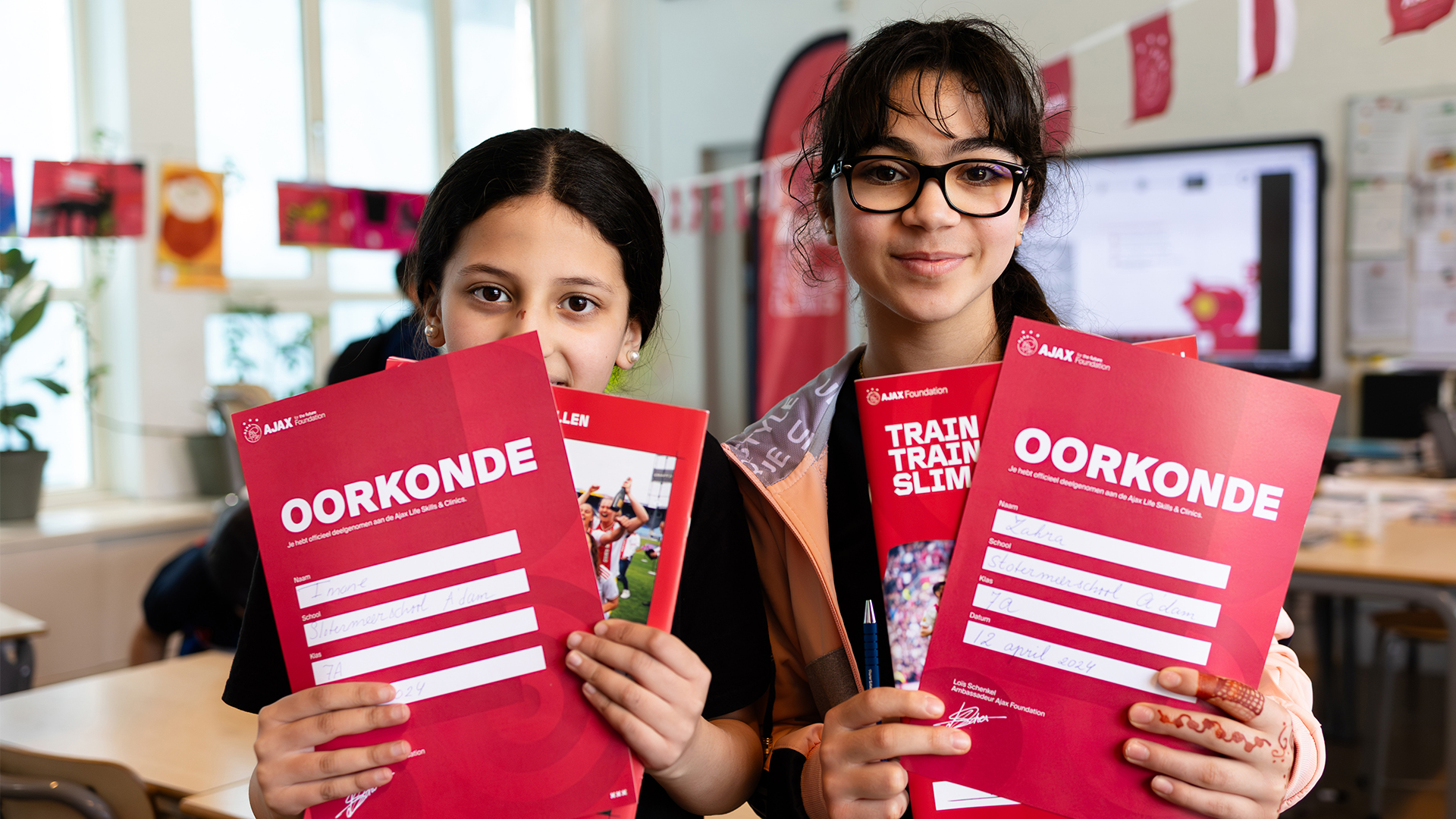 Dit is Life Skills & Clinics: 'Onze eerste les van Ajax was 'slim online''