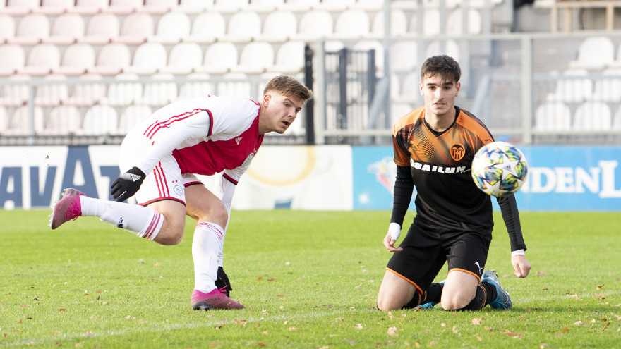 liveblog-ajax-valencia-reacties-na-pijnlijke-uitschakeling-66