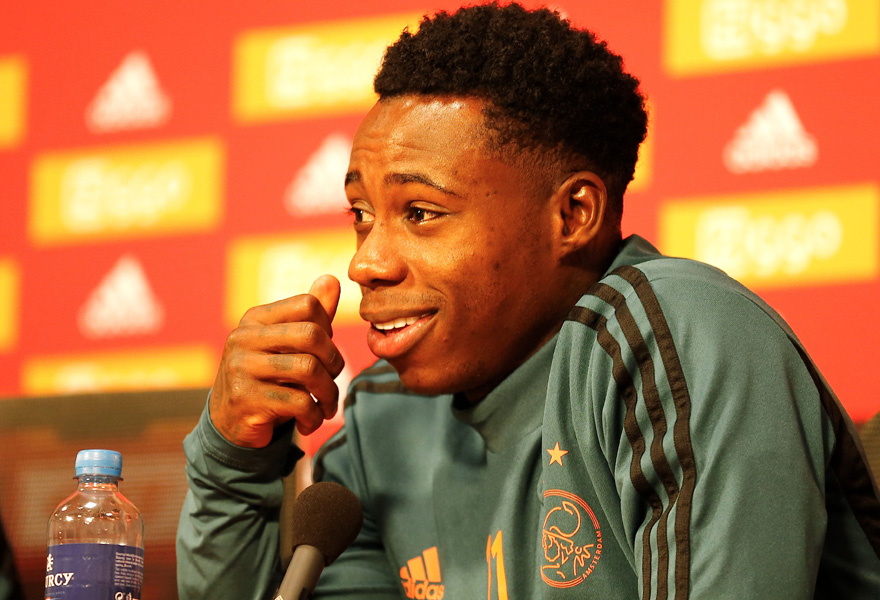 kids-club-persconferentie-lachen-gieren-brullen-5