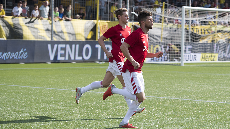 liveblog-tadic-bezorgt-stroperig-ajax-last-minute-zege-in-venlo-24