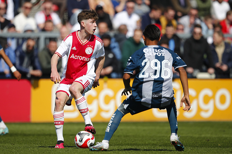 Ajax 9