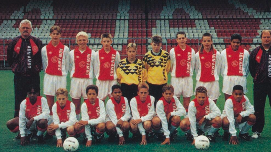 throwback-team-van-toen-1993-1994-met-andy-van-der-meijde