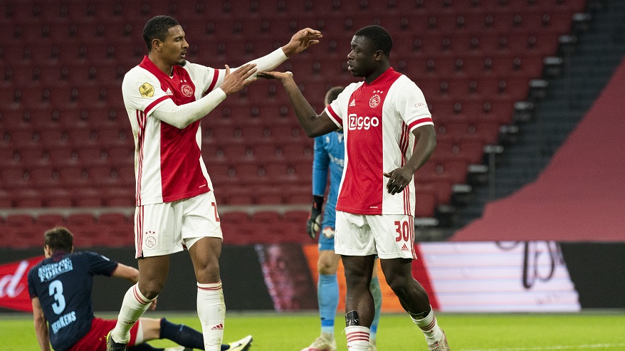 Brian Brobbey besliste als invaller Ajax - Willem II.