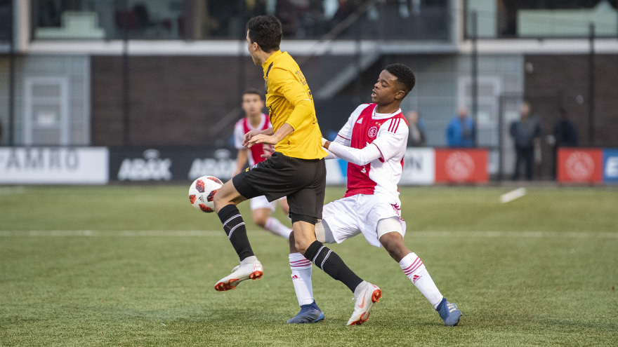 toekomst-alert-miraculeuze-comeback-ajax-o19--6