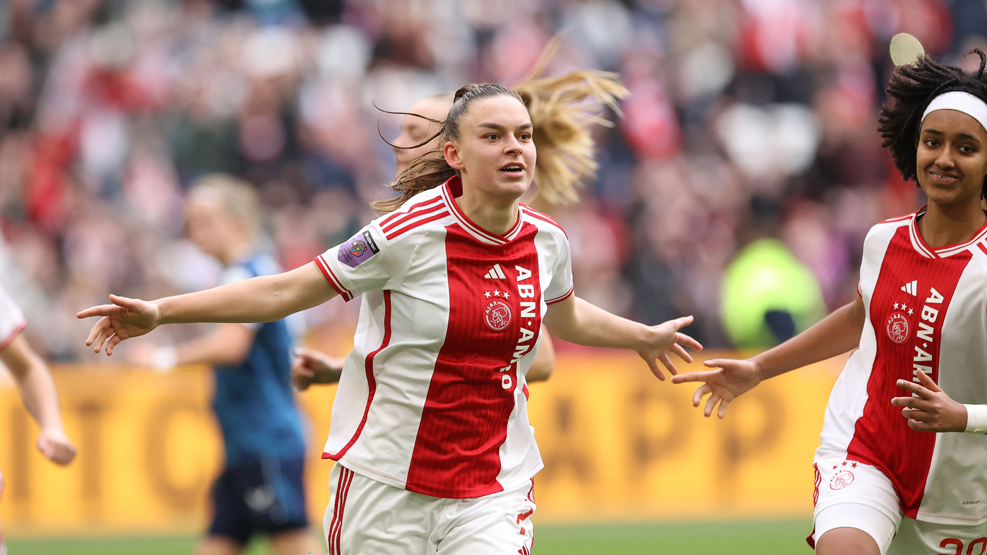 Top 10 Goals | Romée Leuchter