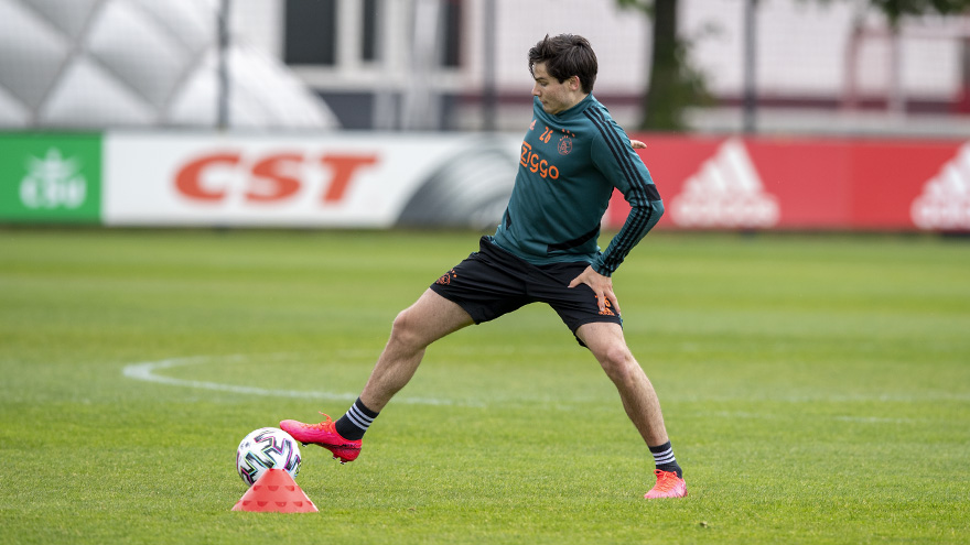 fotos-nu-ook-de-andere-helft-van-de-selectie-in-beeld-4