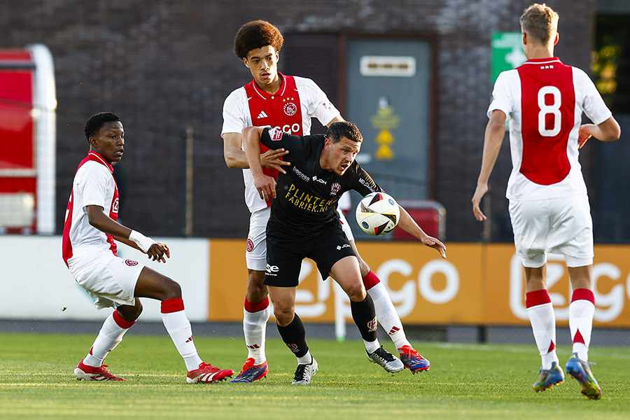 Jong Ajax Top Oss 2
