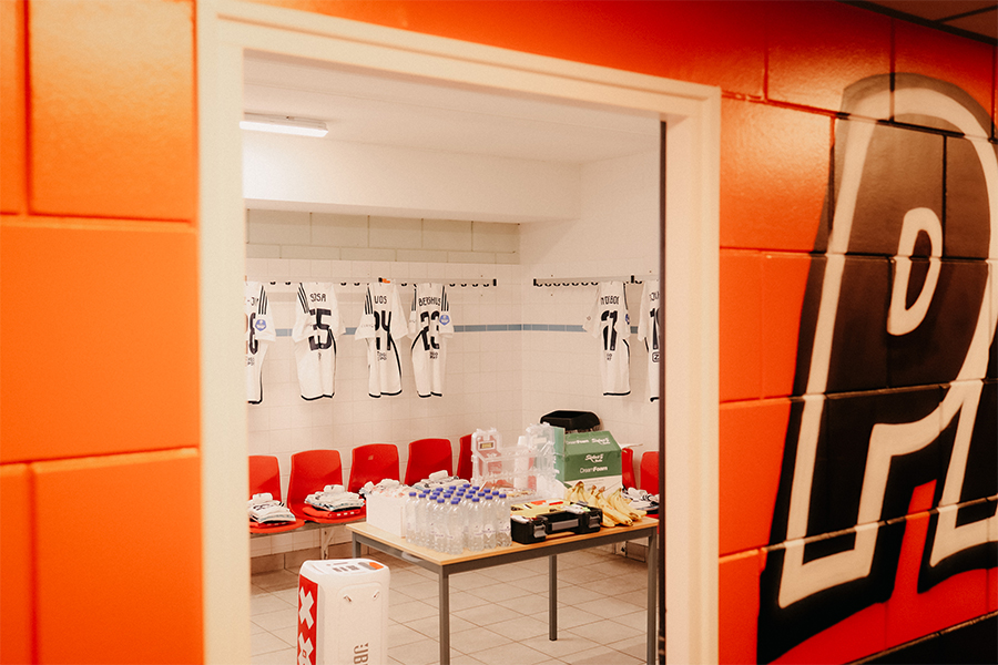 Kleedkamervolendam 2