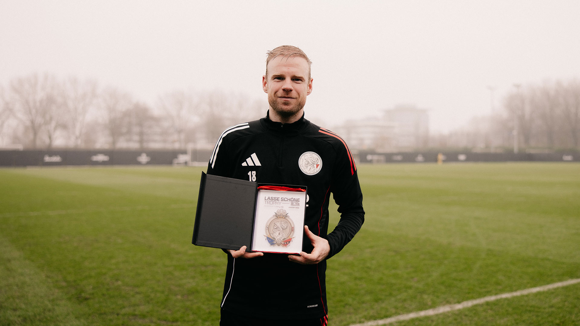 Tweede Goal of the Month op rij voor Ajax-speler Klaassen