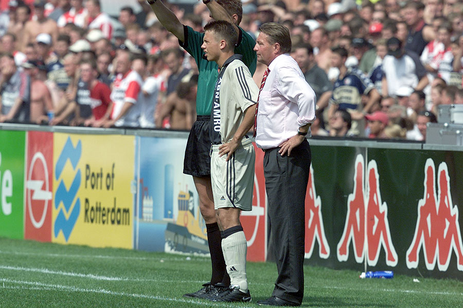 Heitinga Debuut 2001 900 FEIJEN AJ06