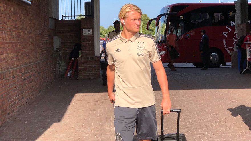 liveblog-nederlaag-ajax-anderlecht-spits-eert-nouri-19