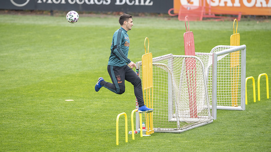 fotos-ajacieden-hervatten-training-in-drietallen-20